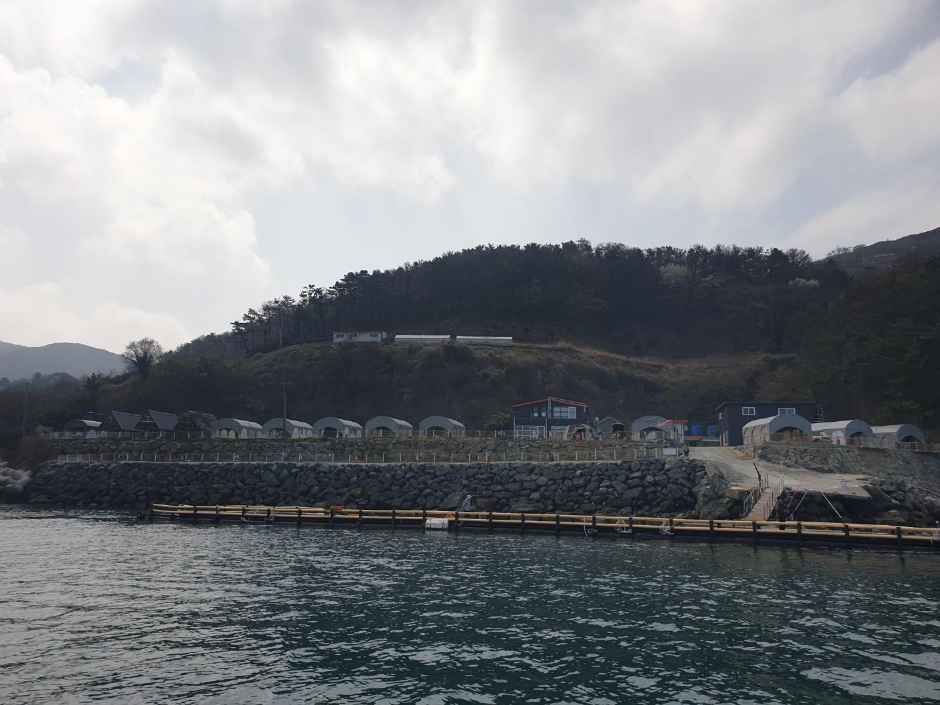 욕지도청보리오토캠프