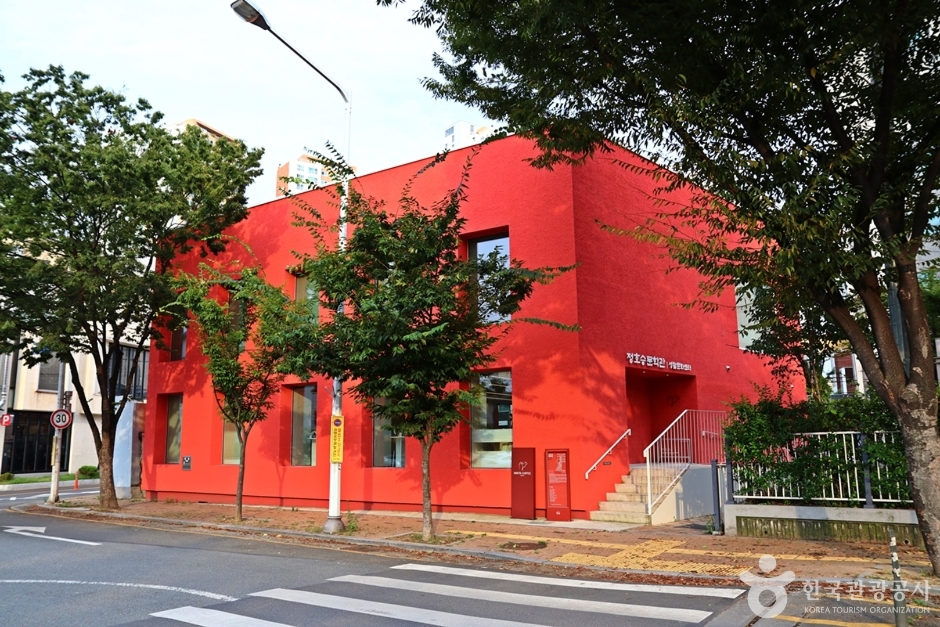 郑浩承文学馆