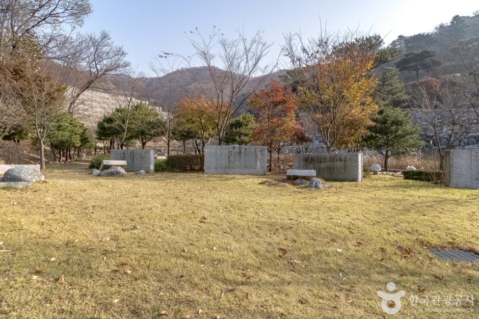 朴木月詩の庭園