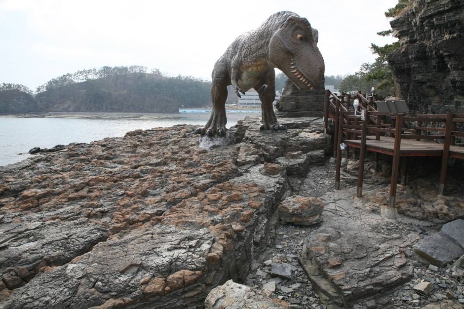 Goseong Deokmyeong-ri Dinosaur and Bird Footprint Fossil Site