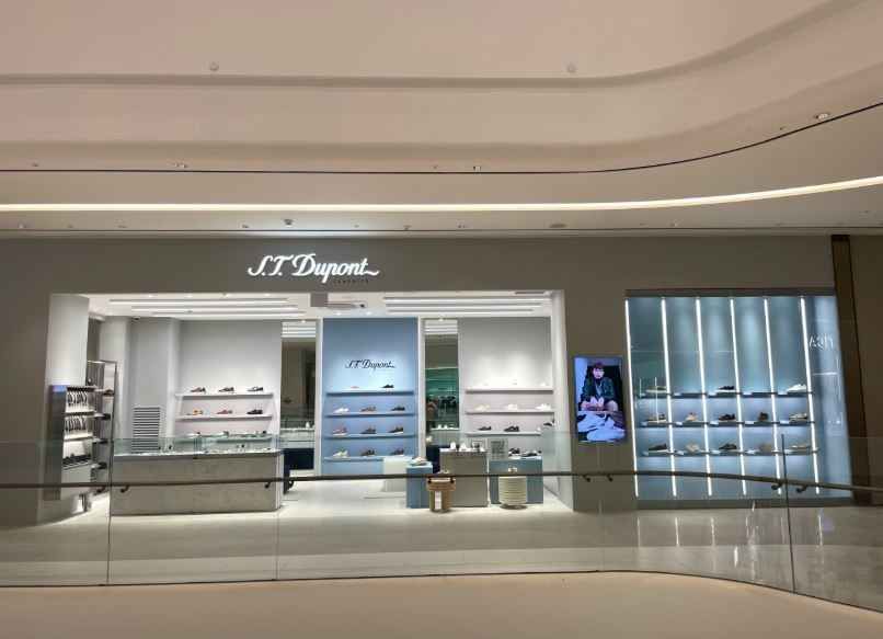 [事後免税店] S.T. DUPONT（エス・テー・デュポン）・・スターフィールドスウォン（水原）店(에스티듀퐁 스타필드 수원점)