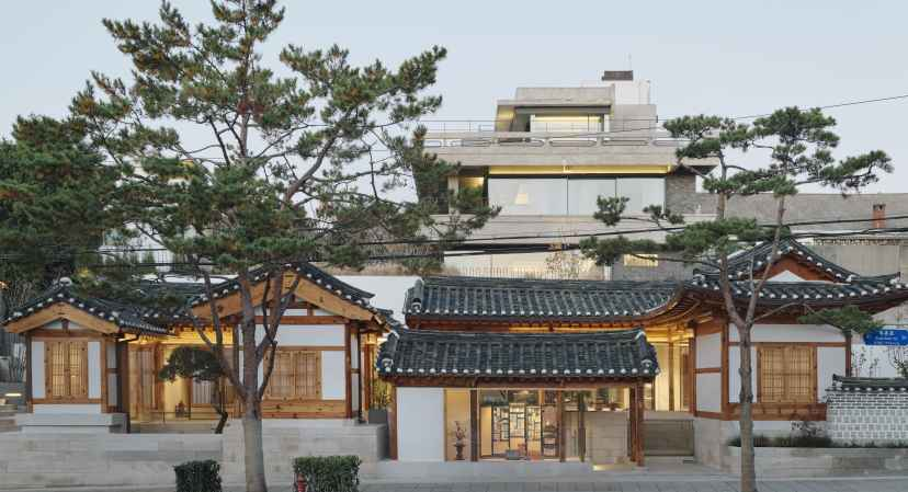 The House of Sulwhasoo Bukchon [Tax Refund Shop](설화수의 집 북촌)