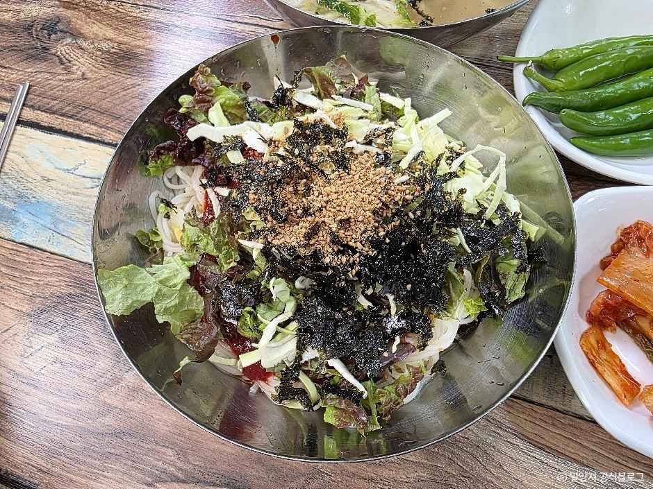 밀양_소문난수산국수 (5).jpg