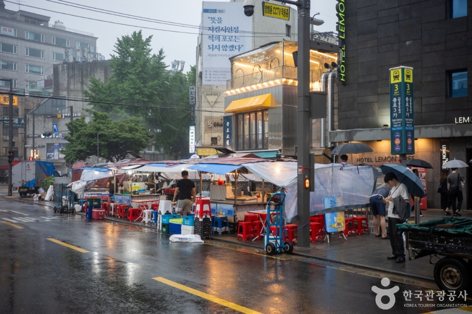 Nakwon-dong Food Stall Street