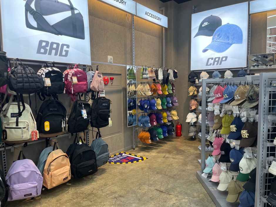 슈마커플러스 청주성안점