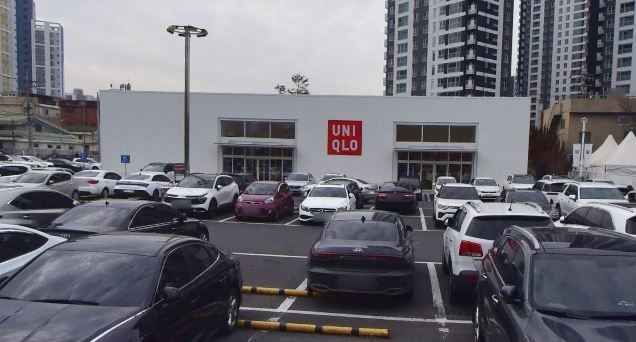 UNIQLO Daegu Suseong Branch [Tax Refund Shop](유니클로 대구 수성점)