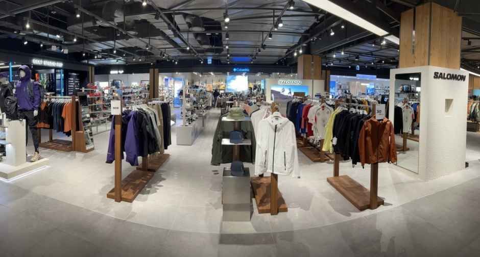 [事後免税店] SALOMON（サロモン）・現代プレミアムアウトレットキンポ（金浦）店(살로몬 현대프리미엄아울렛 김포점)