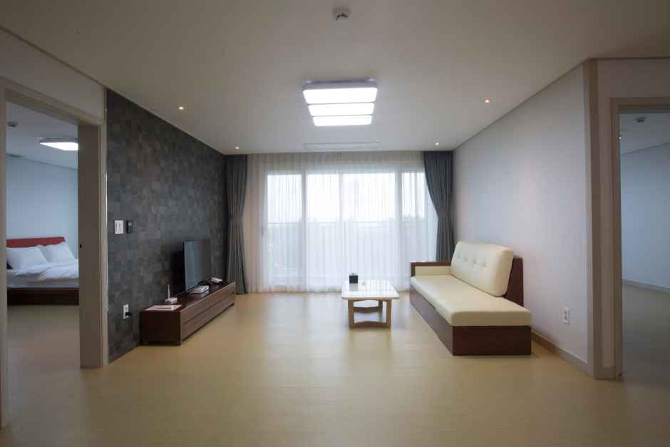 서귀포_오션스퀘어리조트_패밀리 스위트 (2).jpg