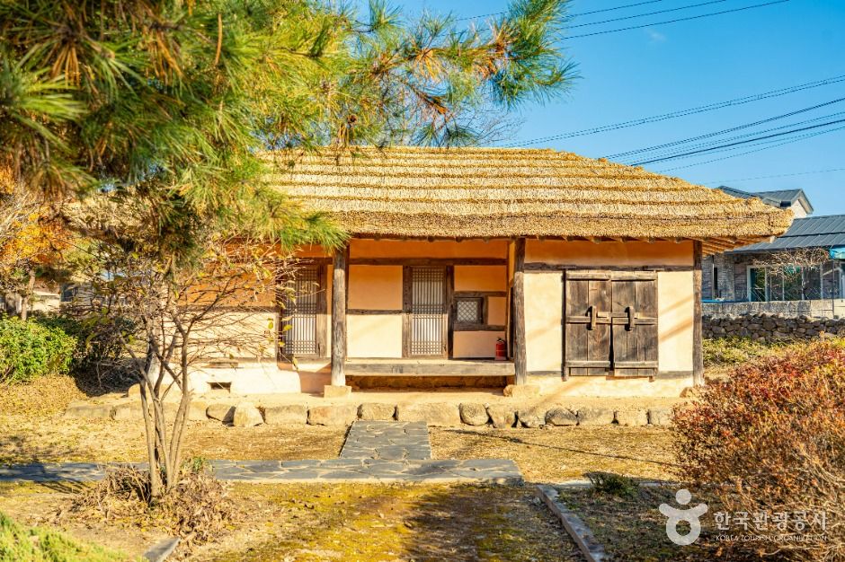歌王宋興祿・国唱朴初月生家