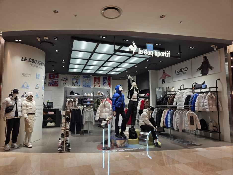 Le Coq Sportif Lotte World Mall [Tax Refund Shop](르꼬끄스포르티브 롯데월드몰점)