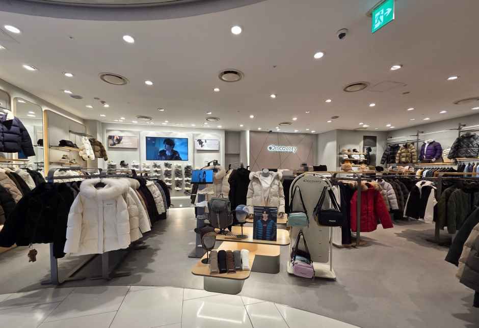 Discovery - Hyundai Department Store Sinchon Branch [Tax Refund Shop](디스커버리 현대백화점 신촌점)