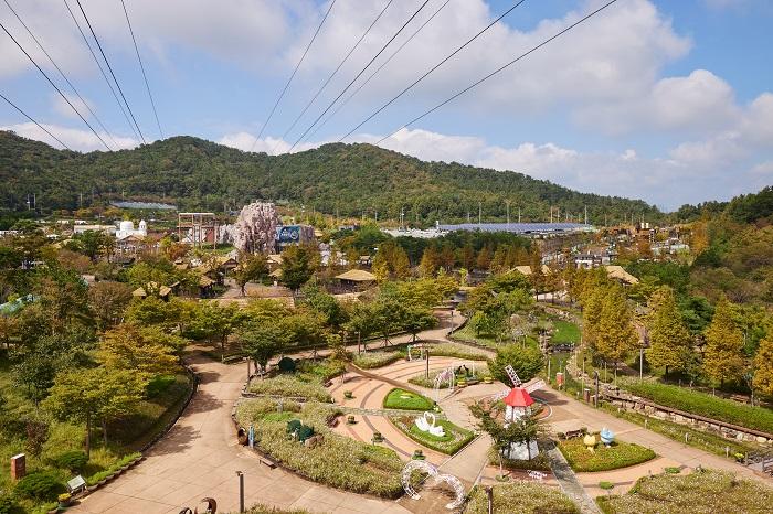 Gimhae Gaya Theme Park with gardens good for a walk