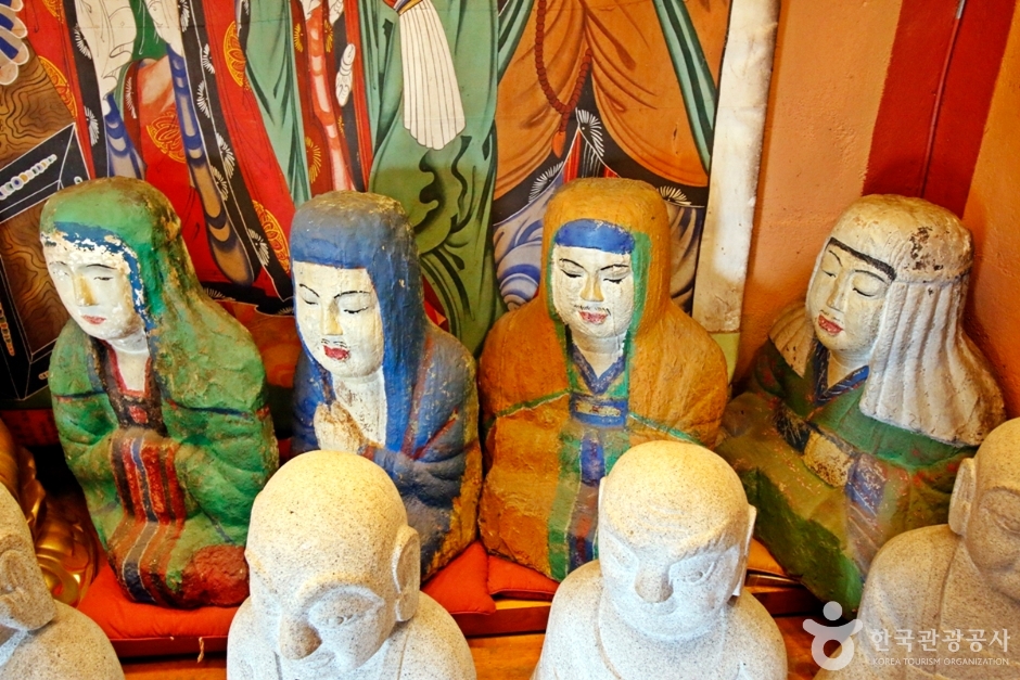 忠州 新兴寺 石造罗汉像