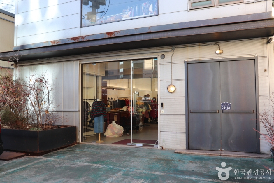 밀리언아카이브