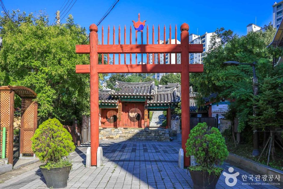 龙仁乡校