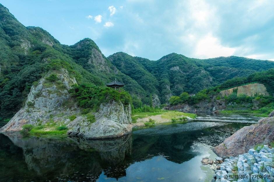 月留峰（寒泉八景）