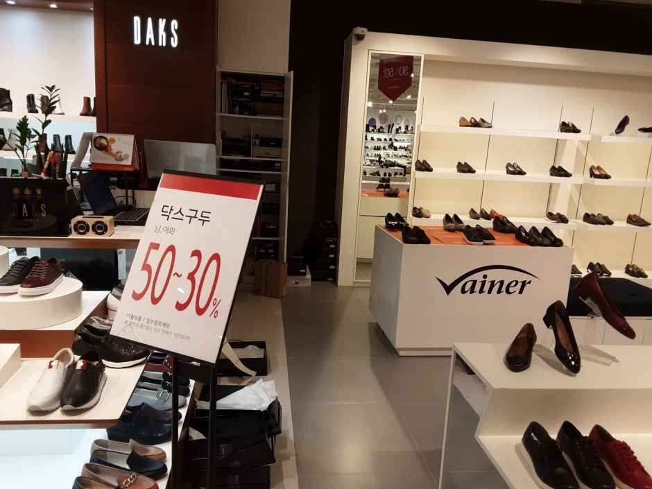 [事後免税店] DAKS（ダックス）シューズ・ロッテプレミアムアウトレットトンブサン（東釜山）店(닥스구두 롯데프리미엄아울렛 동부산점)