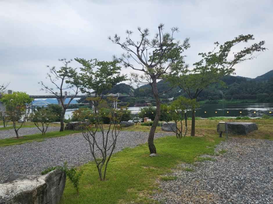 하비비캠핑장