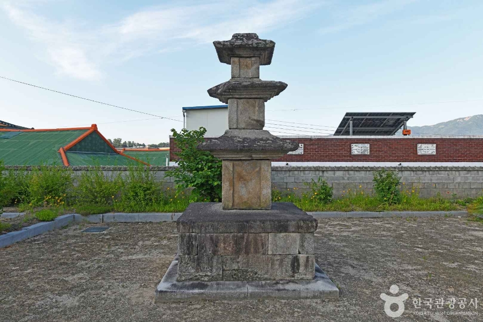 塔仙里石塔