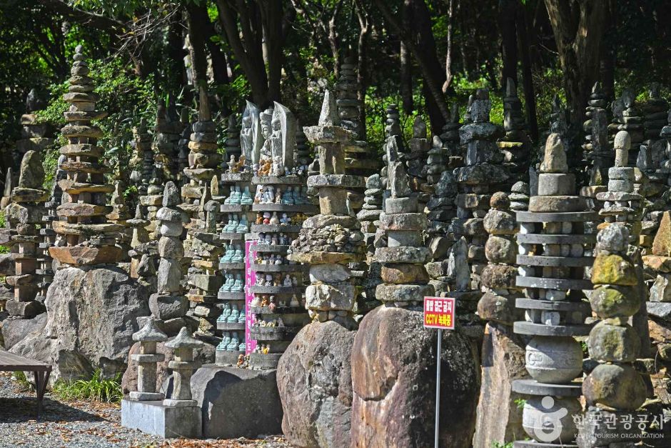 Omcheonsa Temple (Gangjin)