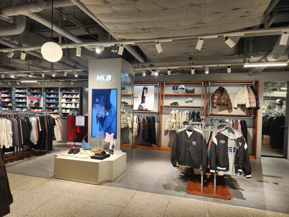 MLB 신세계백화점 타임스퀘어점