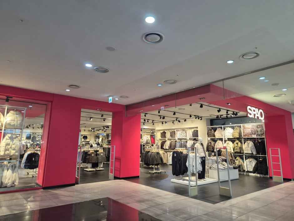 스파오 아산점