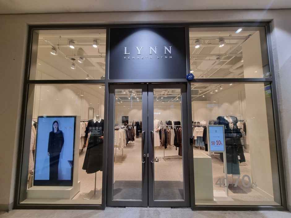 RIN 乐天高级奥特莱斯 利川店