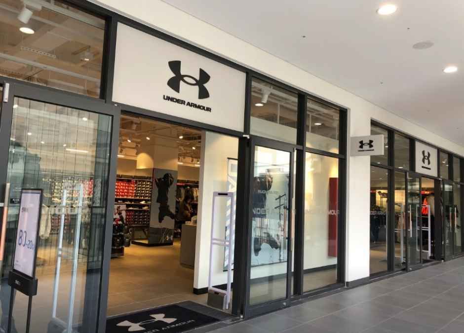 [事後免税店] UNDER ARMOUR（アンダーアーマー）・現代プレミアムアウトレットスペースワン 店(언더아머 현대프리미엄아울렛 스페이스원점)