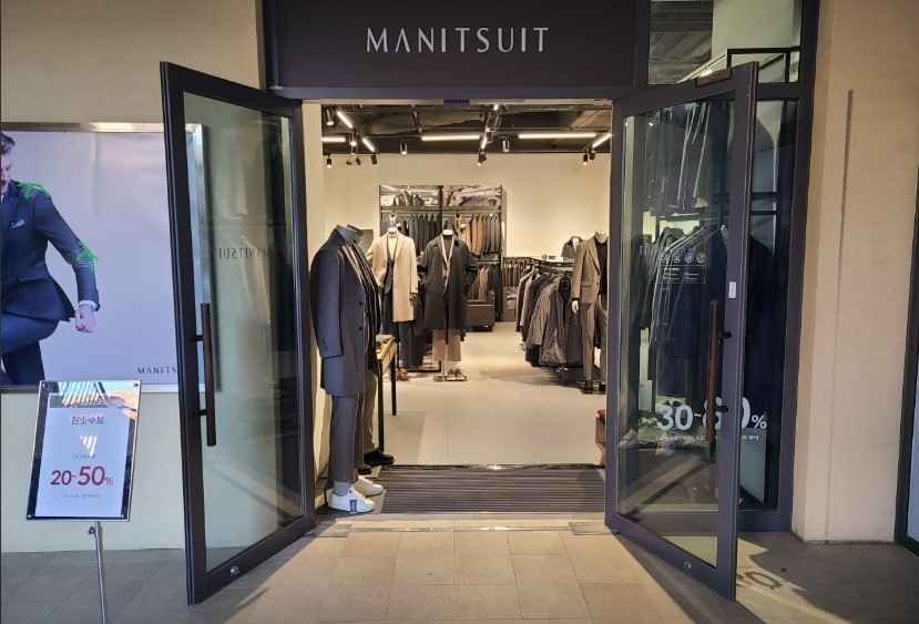 マンイットスーツ ロッテプレミアムアウトレット器興店