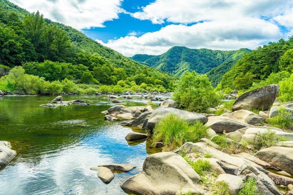 要仙岩壶穴（江原古生代国家地质公园）