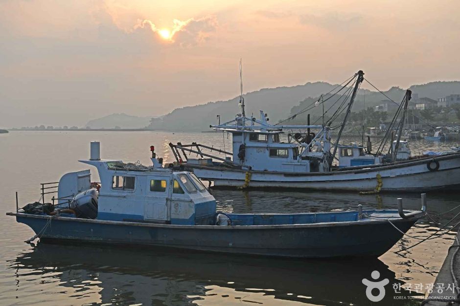 深浦港