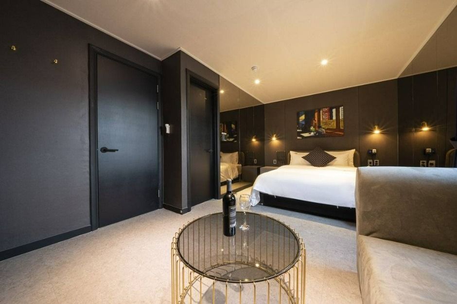 더휴식 고요37호텔 오산점_거울 (3)