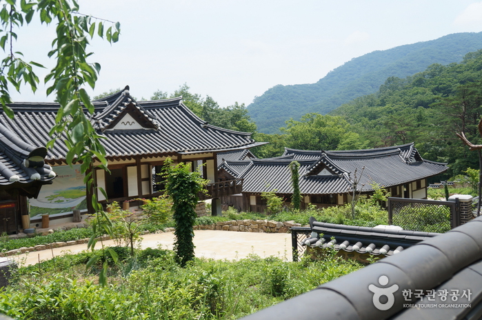 Suncheon Wild Tea House