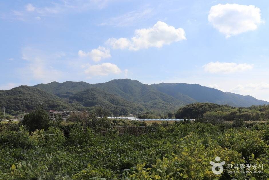 慰礼山与慰礼城遗址