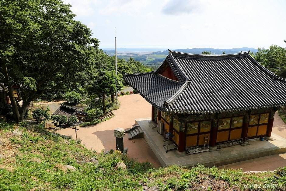 Taeeulam Hermitage (Taean)