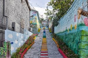 Songwol-dong Fairy Tale Village (송월동 동화마을)