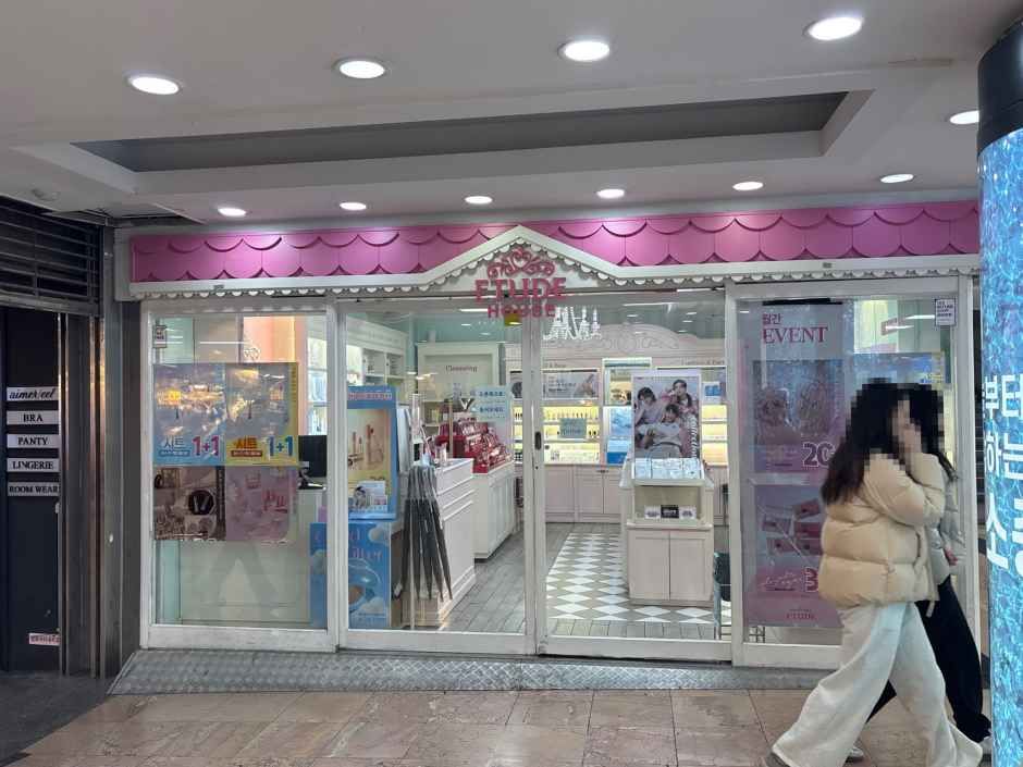 Etude House 釜山大贤店