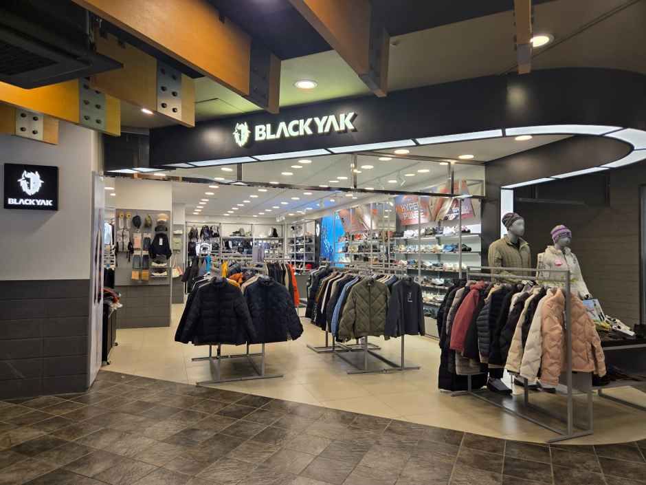 Blackyak NC百货 松坡店