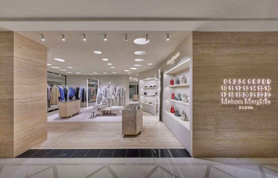 [事後免税店] Maison Margiela（メゾンマルジェラ）・ギャラリア百貨店名品館EAST店(메종마르지엘라 갤러리아백화점 명품관 EAST점)