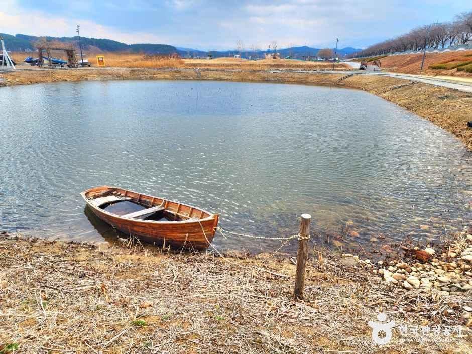 南大川サケ生態公園