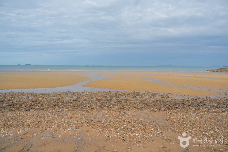 Samok Beach