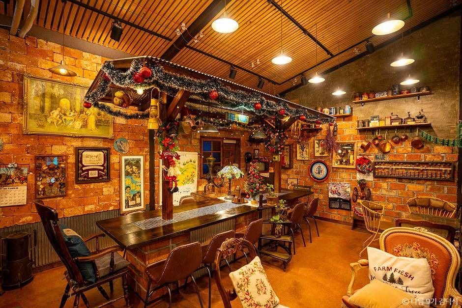 겨울 실내 가볼만한곳 전국 크리스마스 카페_트리인블루_3-9
