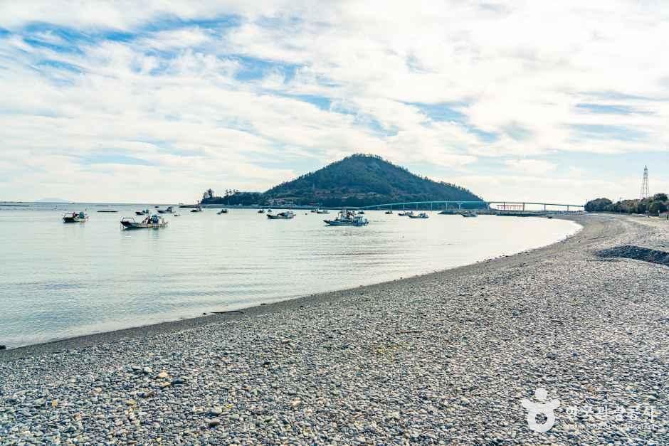 Yesong Beach