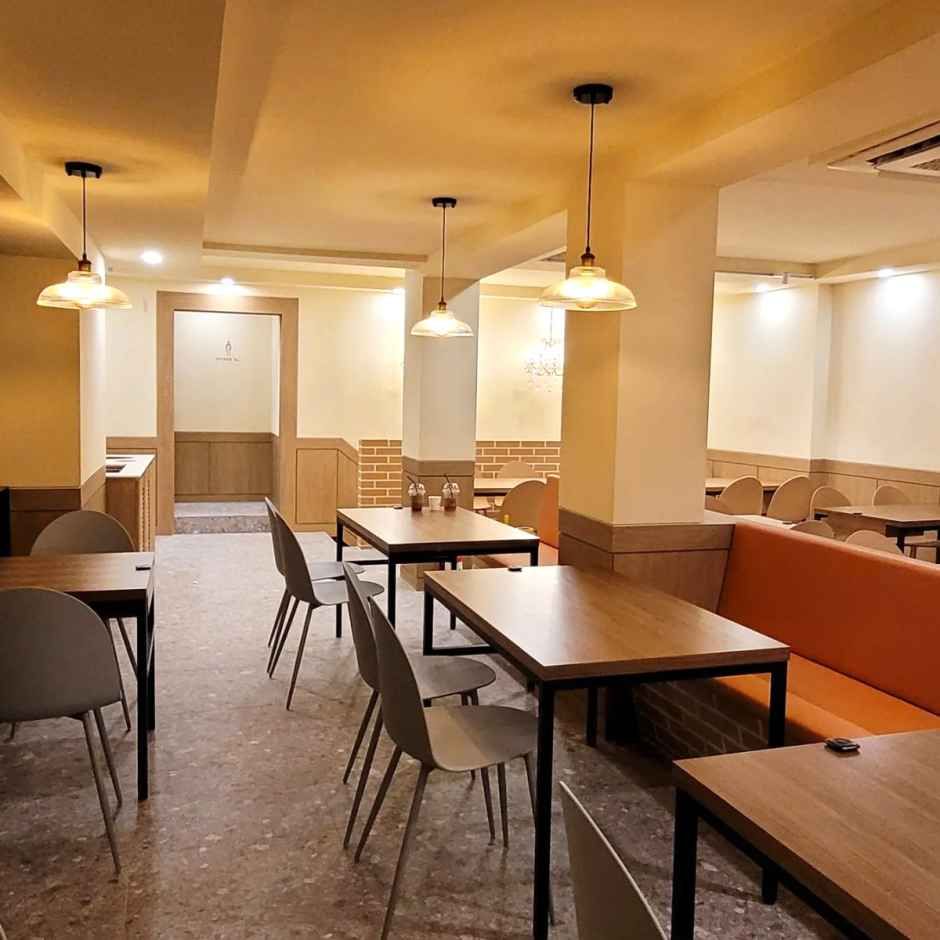 서울_101번지남산돈까스 본점 (4).jpg