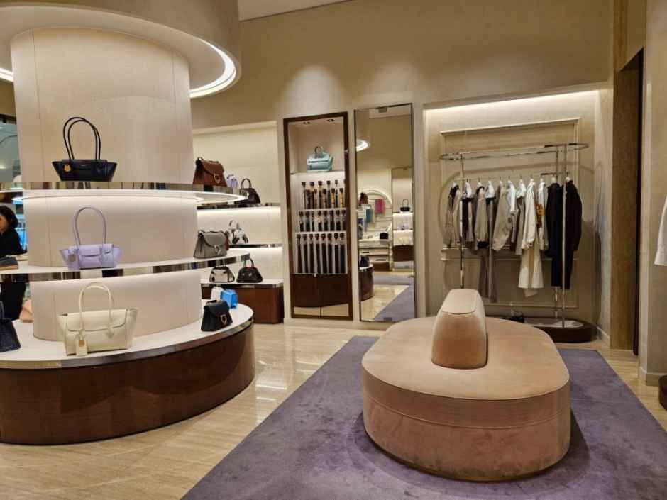 페라가모 대전신세계 Art&Science점