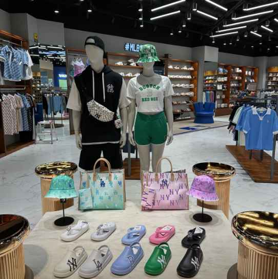 [事後免税店] MLB・ロッテプレミアムアウトレットウィワン（儀王）店(MLB 롯데프리미엄아울렛 의왕점)