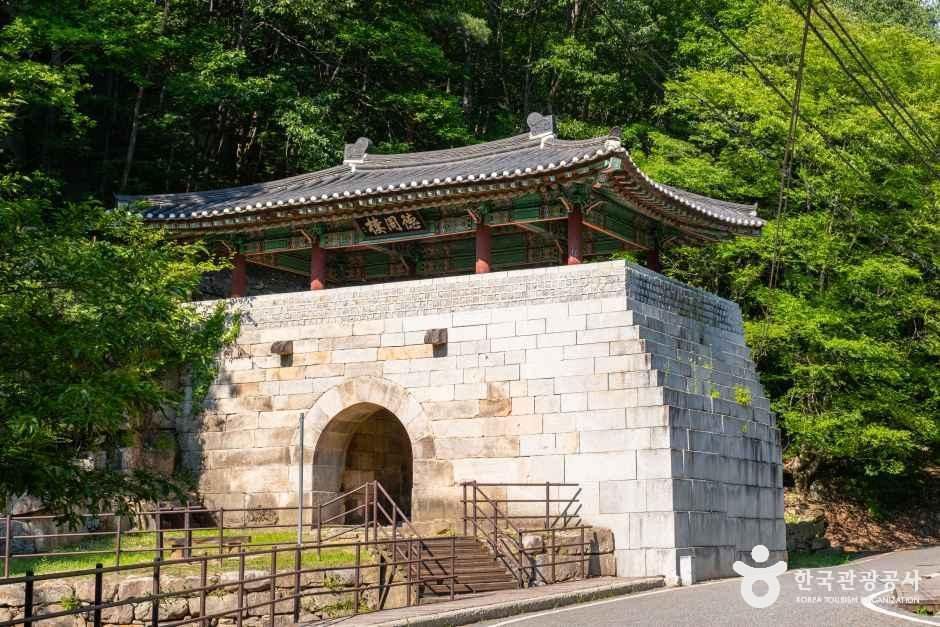 제천 덕주산성