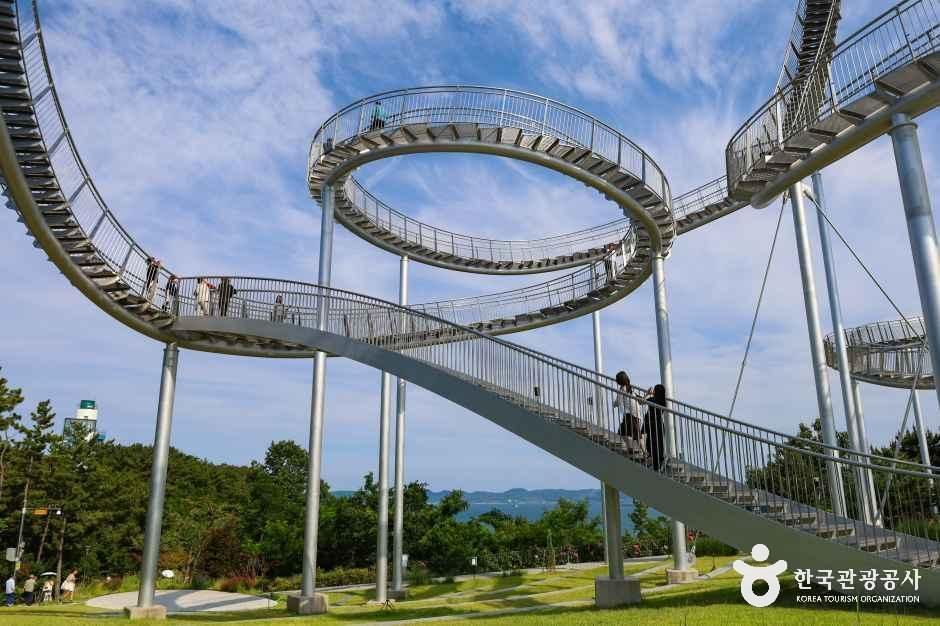 경북_포항_환호공원 스페이스워크_외부_2.jpg