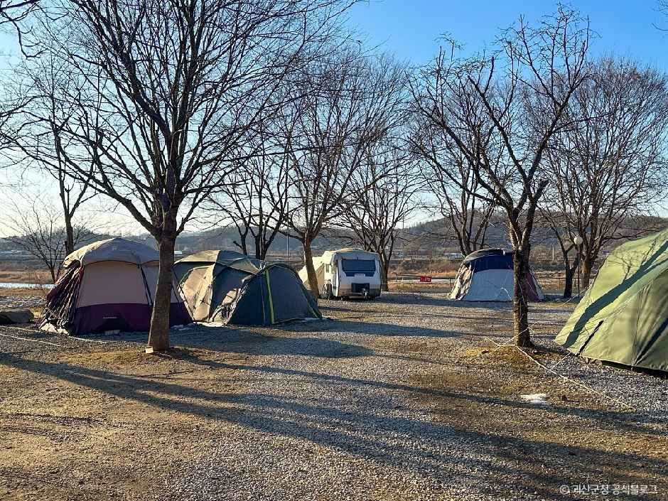 강변캠핑장