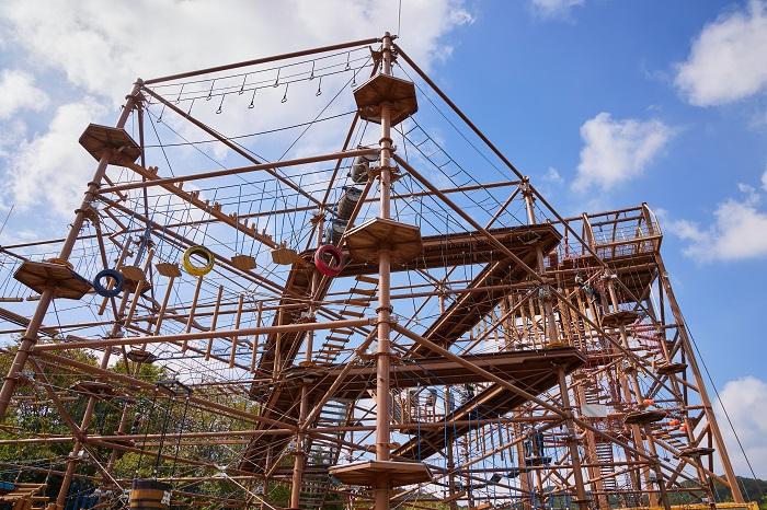 Exciting Tower for you to experience obstacles in the air